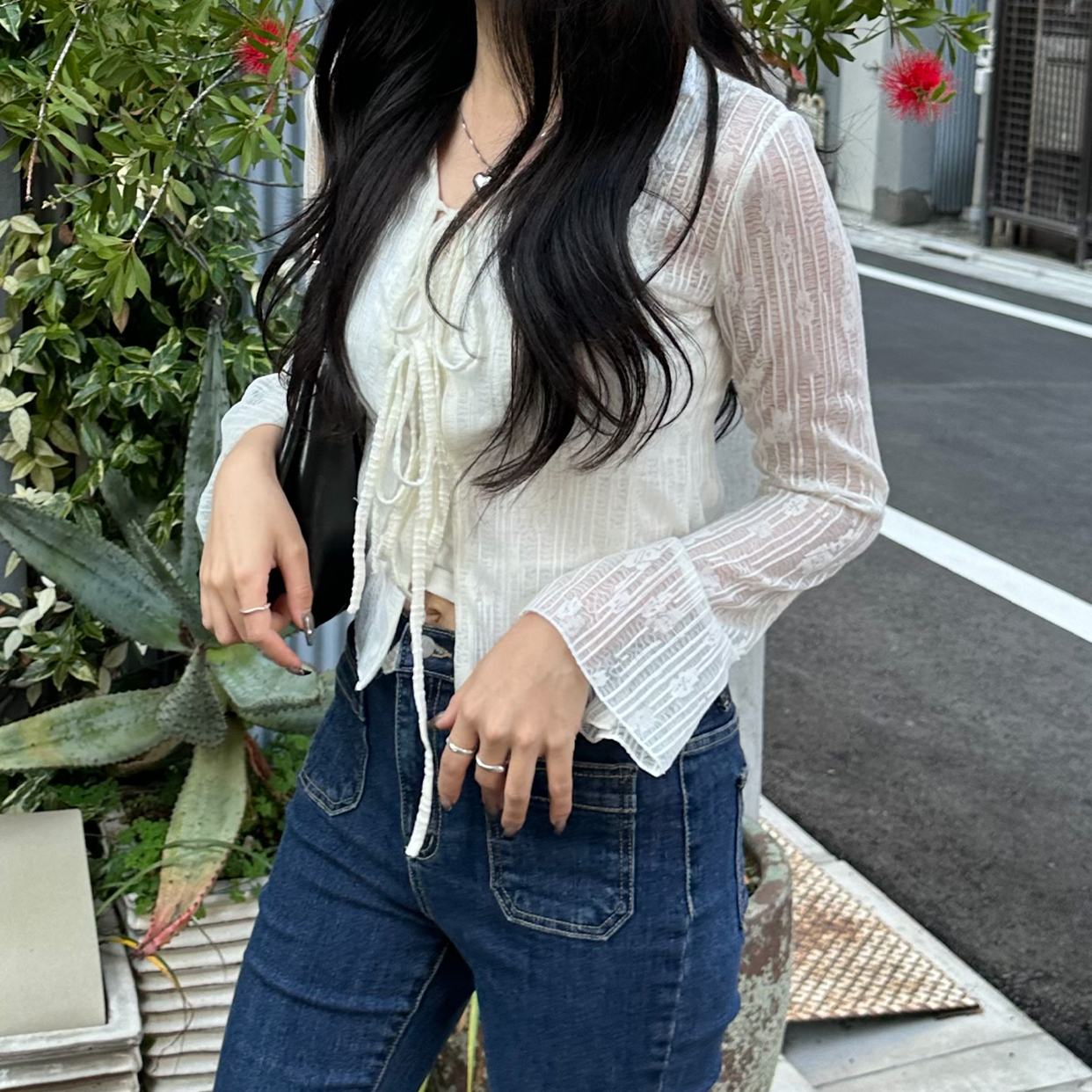 シアーローズストリングレースアップカーディガン