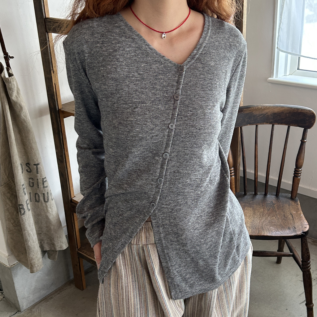 オブリークボタンカーディガン