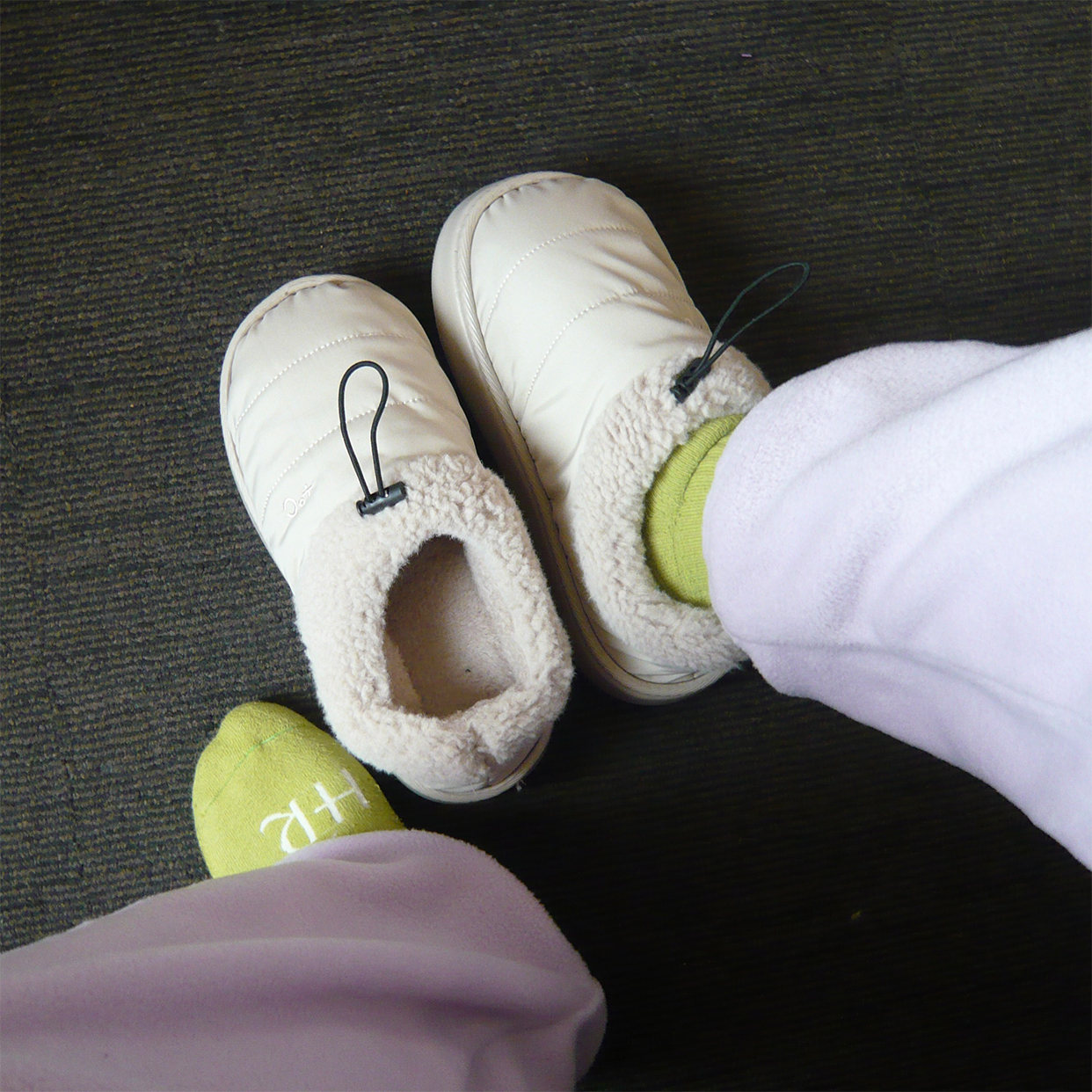 パデットフェイクファーシューズ | ファッション通販サイト NUGU