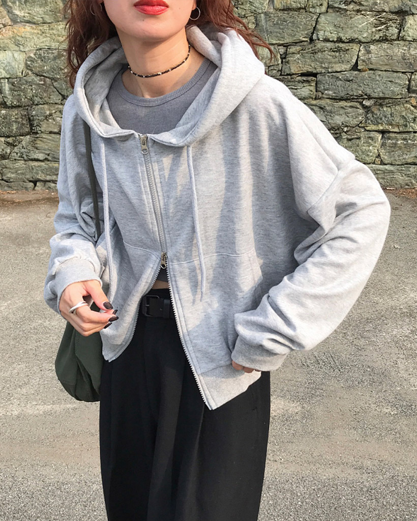 大幅値下げ中‼️【新品未使用】GALFY 水色 フード付きパーカー クロップド丈フードジップアップパーカー | ファッション通販