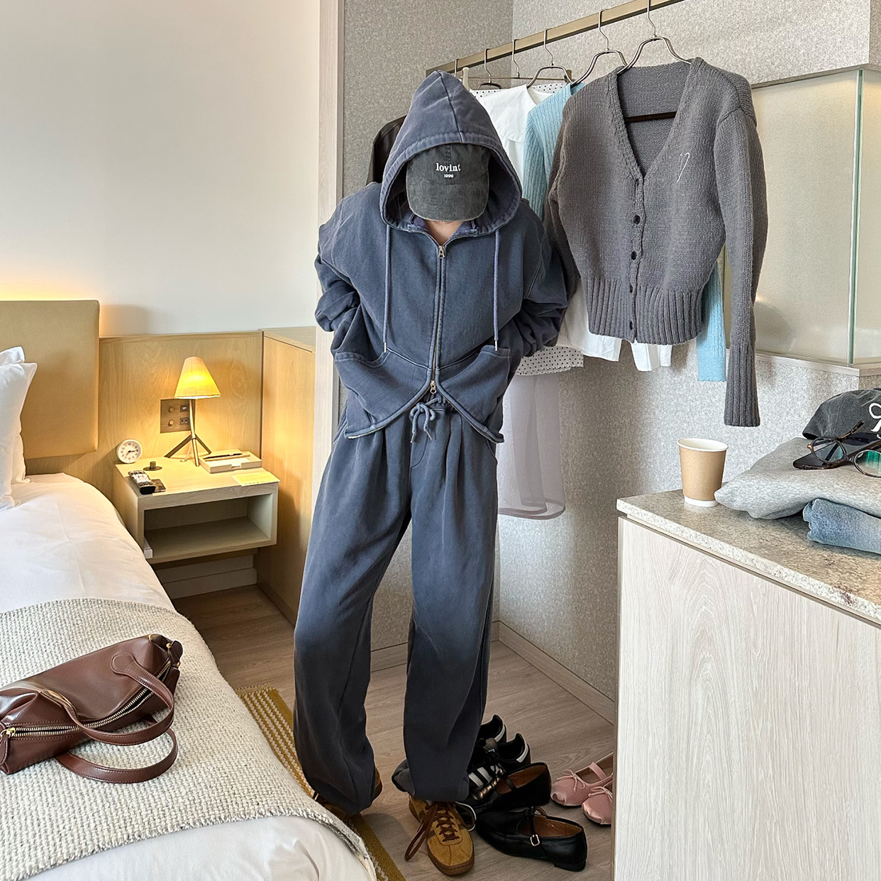 Y2Kクロップドダブルジップフーディー