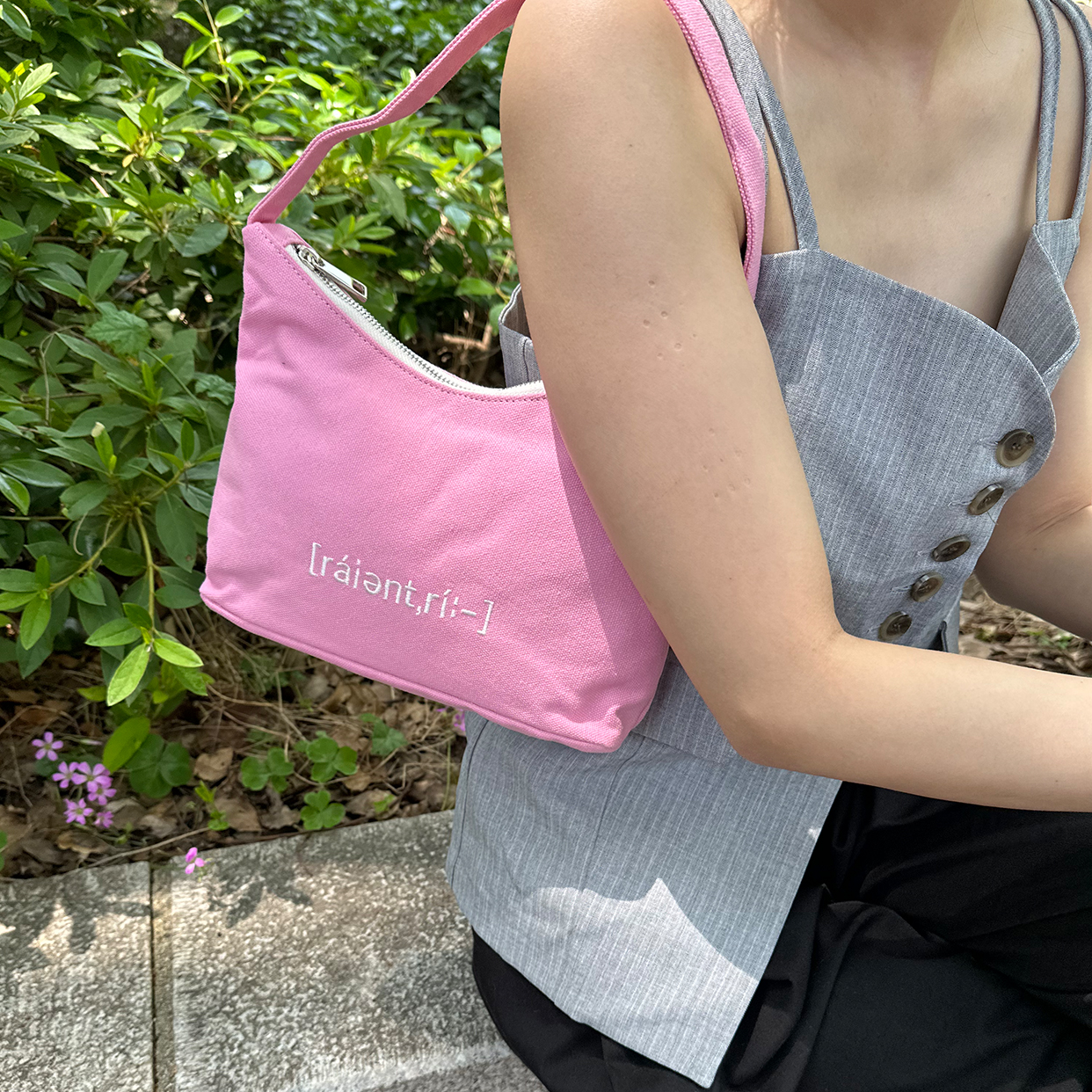 [ULKIN CANVAS]Bettyboop Padded Buckle Mini Shoulder Bag _2色 ULKIN CANVAS Betty Boop Buckle Pocket Crossbody Shoulder Bag