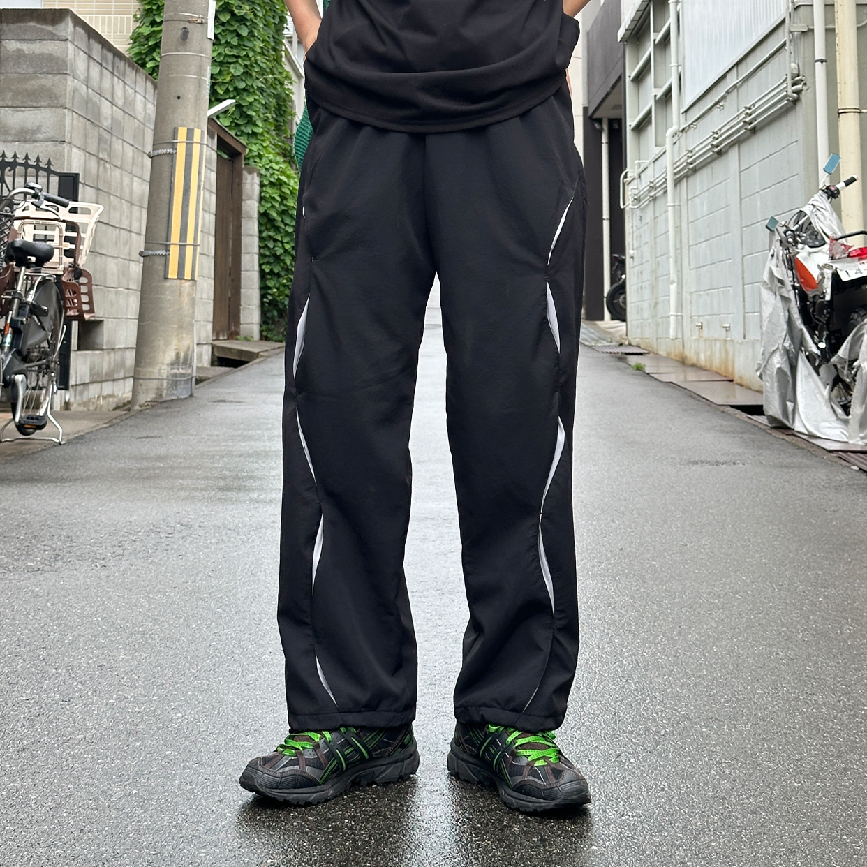 ツイストナイロンデザイントラックパンツ | ファッション通販サイト NUGU