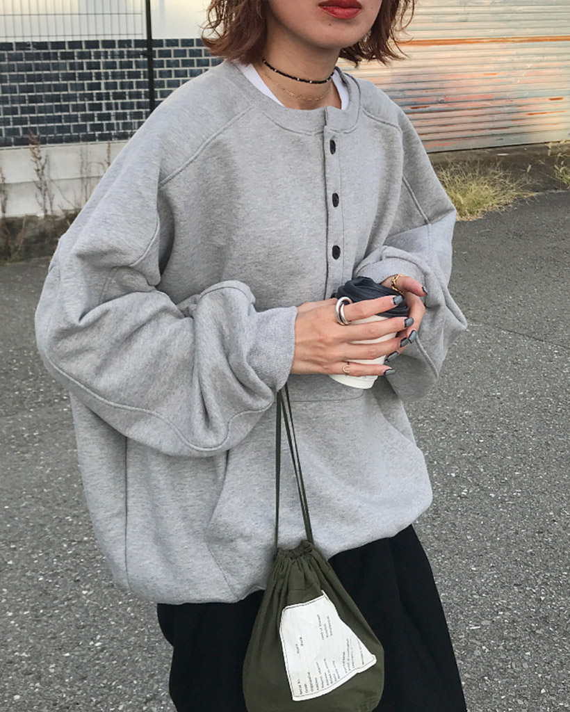 ヘンリーネックスウェット