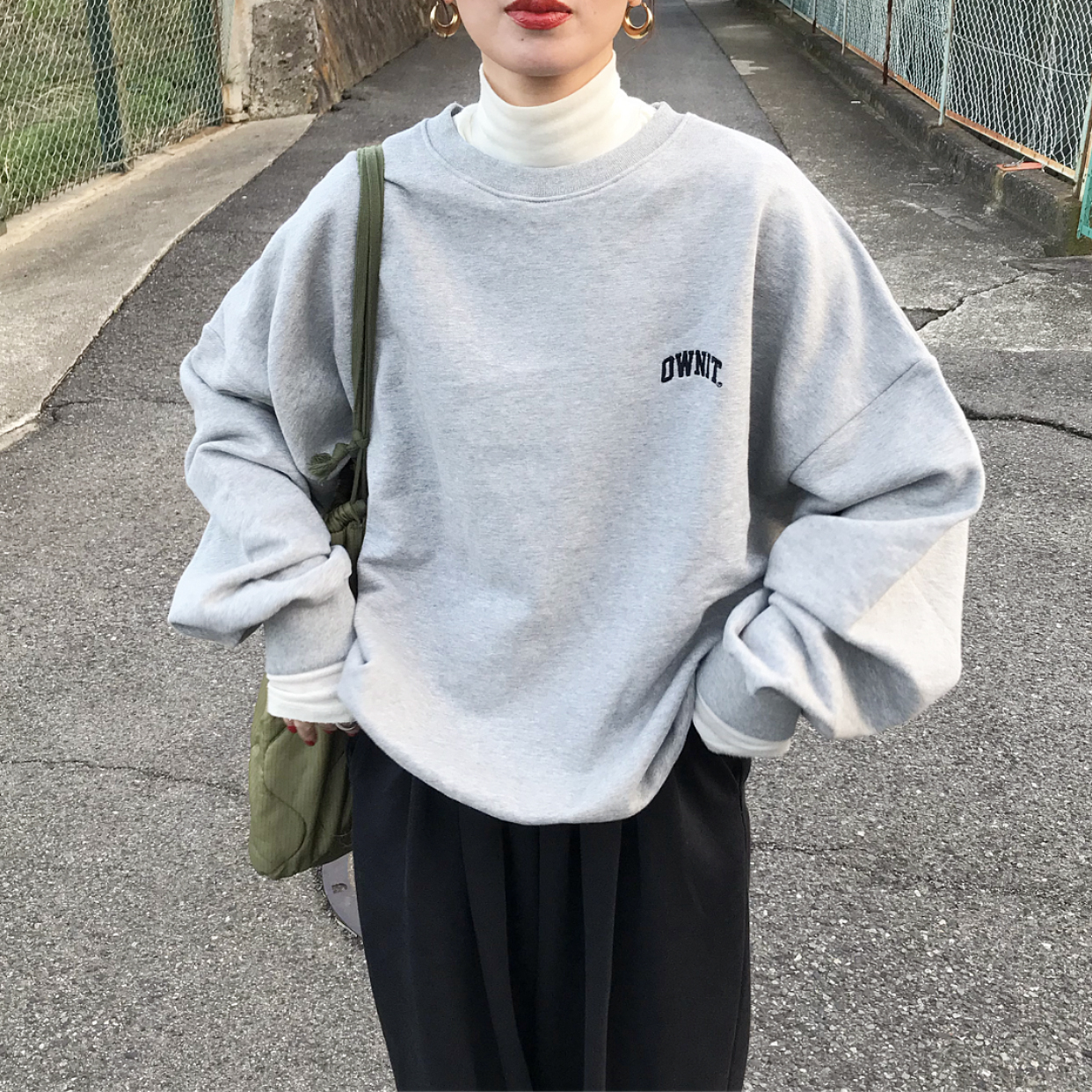 ポイントロゴレタリングスウェット | ファッション通販サイト NUGU