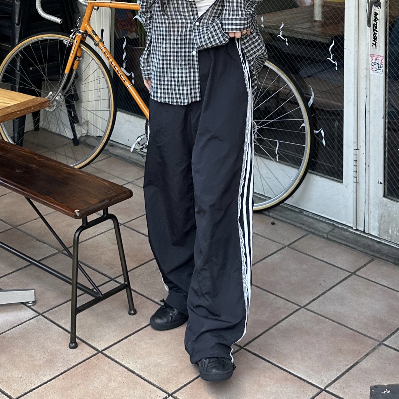 ラインレースパンツ