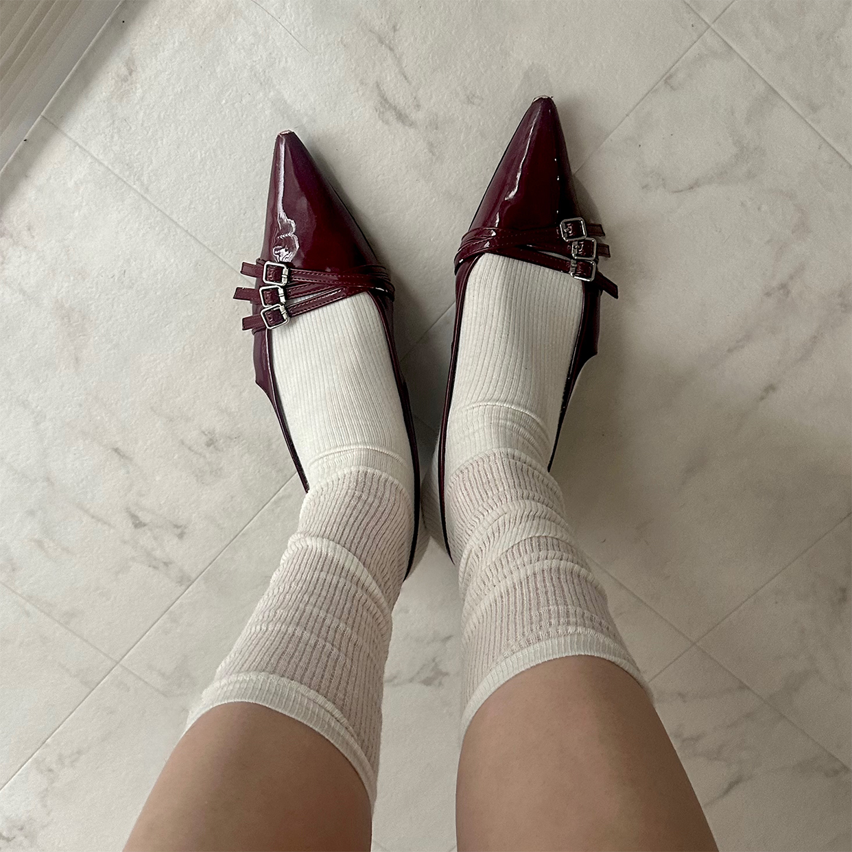 シアーロングルーズソックス