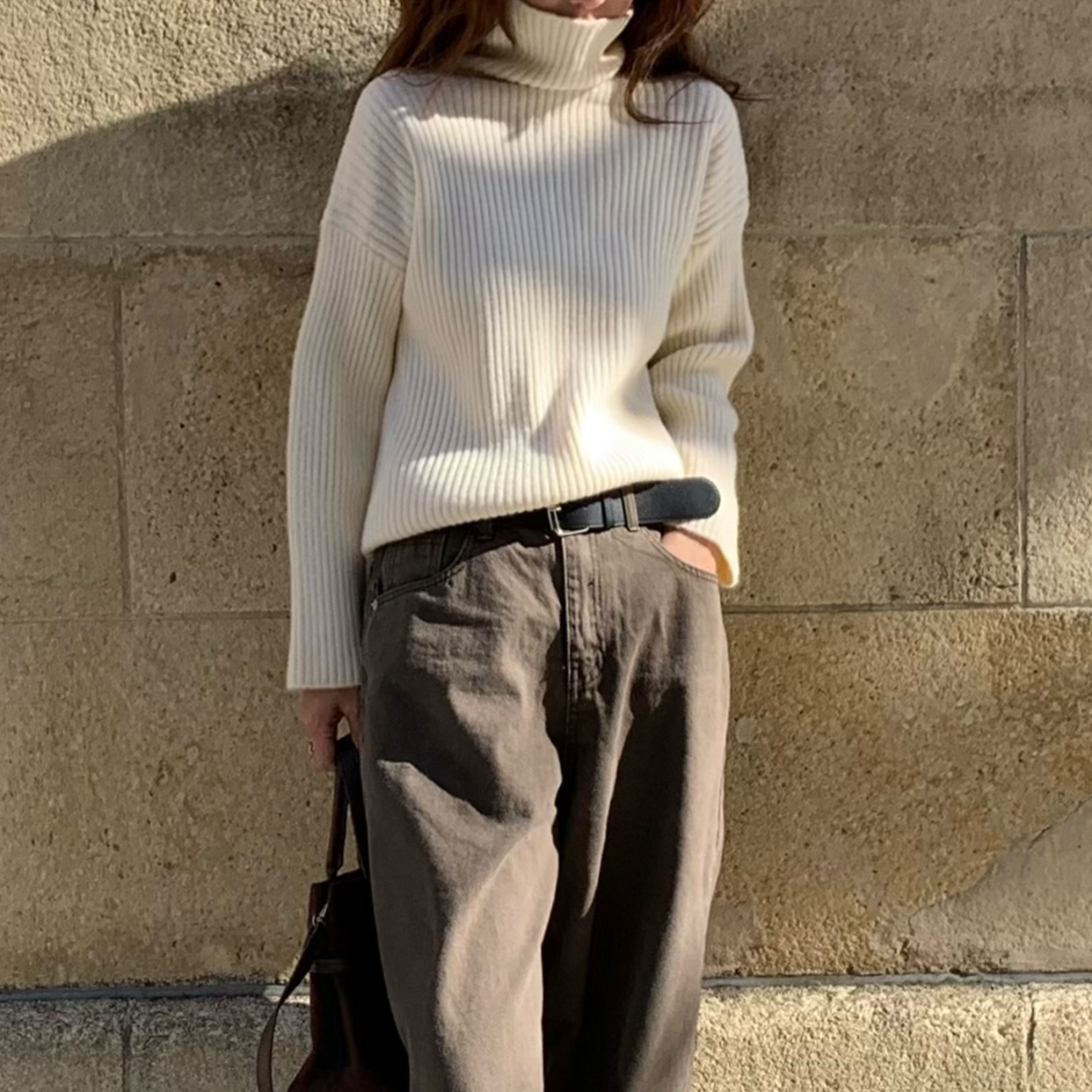 ルーズタートルネックリブニット