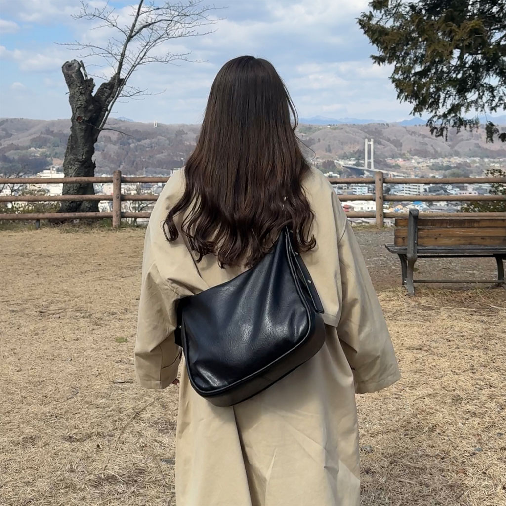 ビッグスクェアショルダークロスバッグ | ファッション通販