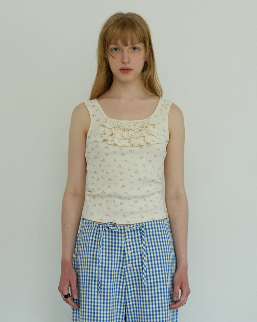 Frilly Sleeveless, Cream