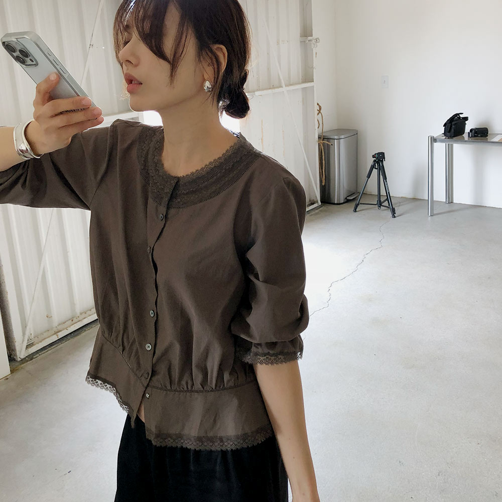 EASEL BLOUSE (KHAKI)