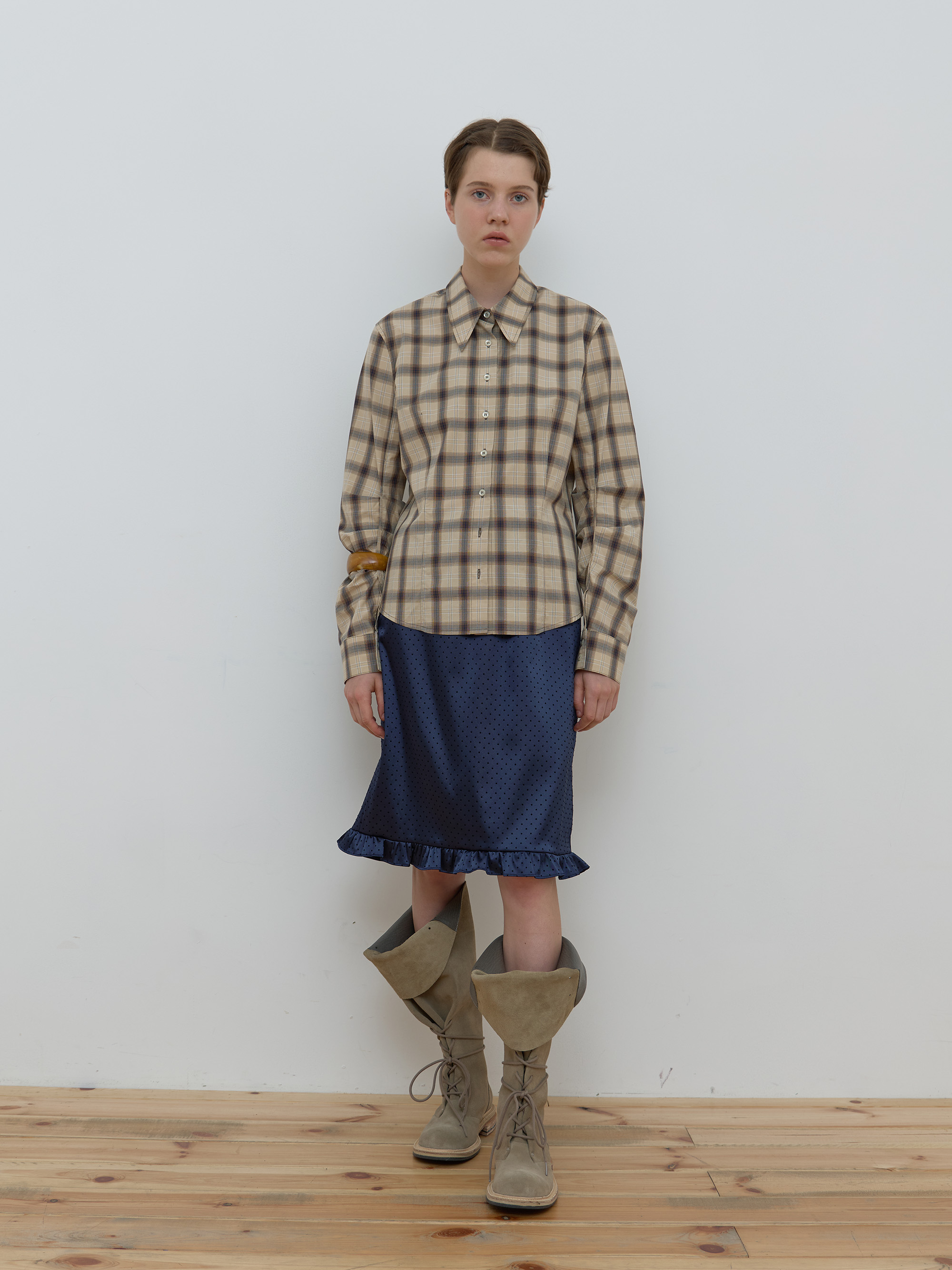 CHECK PIN-TUCK SHIRT_BEIGE