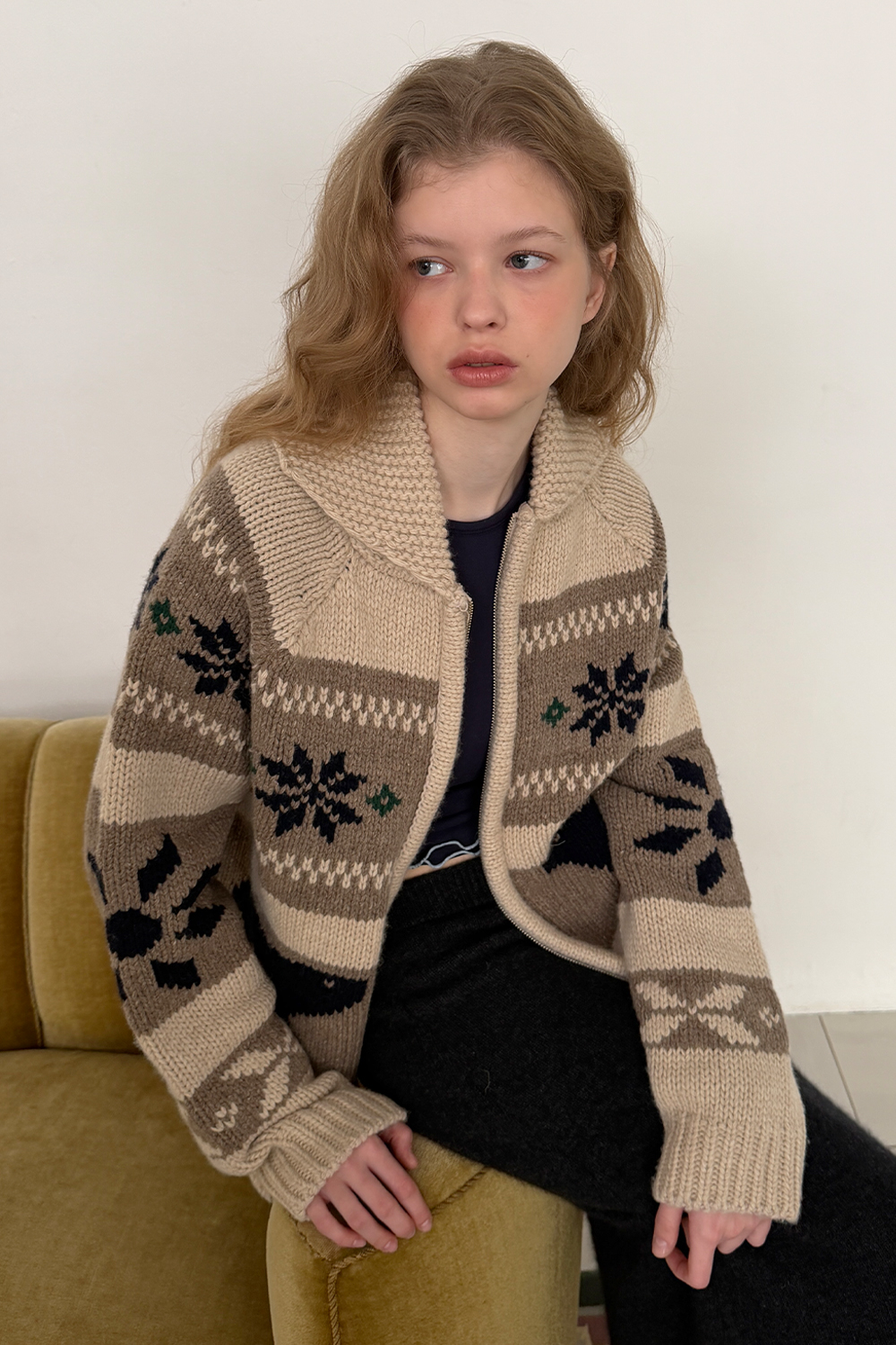 Polar bear cowichan_beige