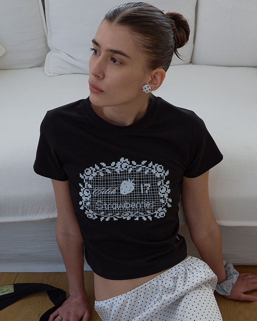 CROCHET GRAPHIC T-SHIRT_BLACK