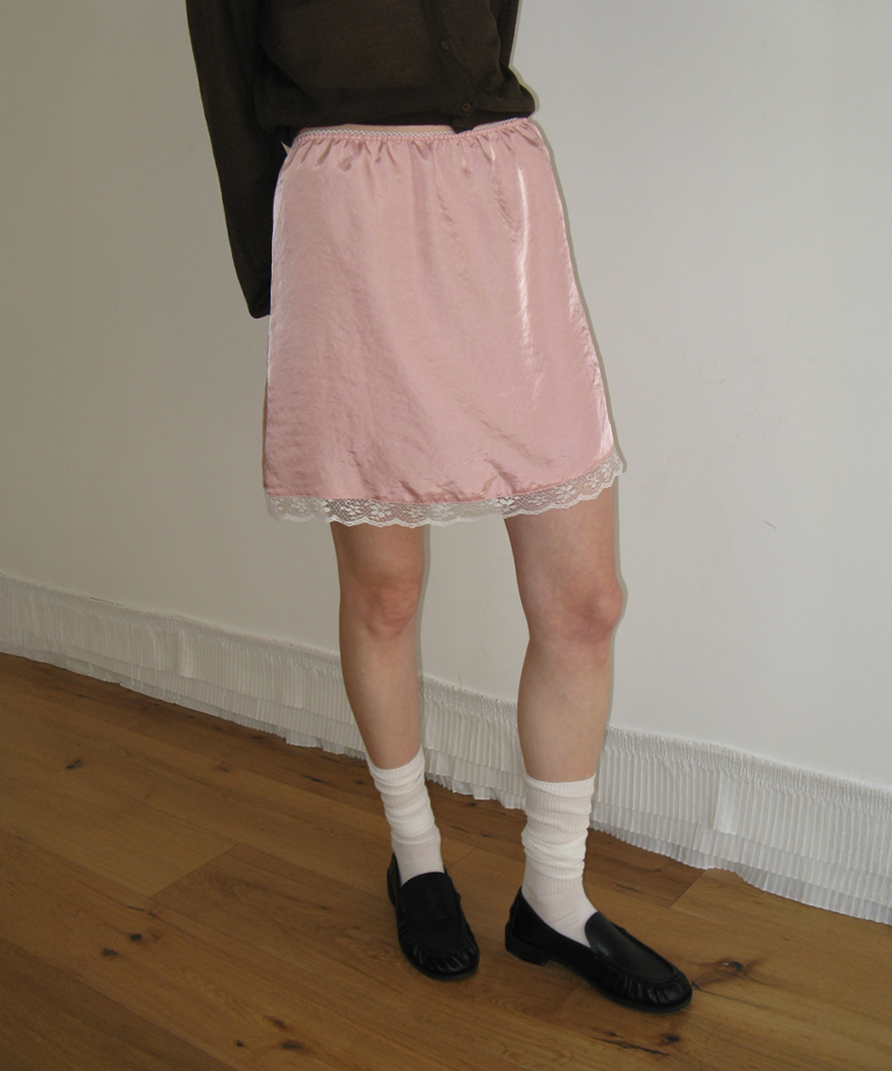 Petal satin skirt_pink