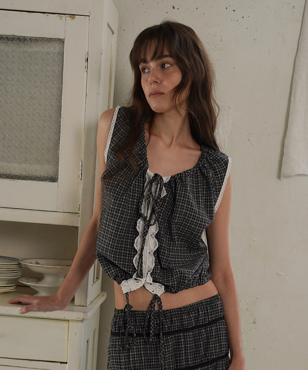 Pond lace blouse_check