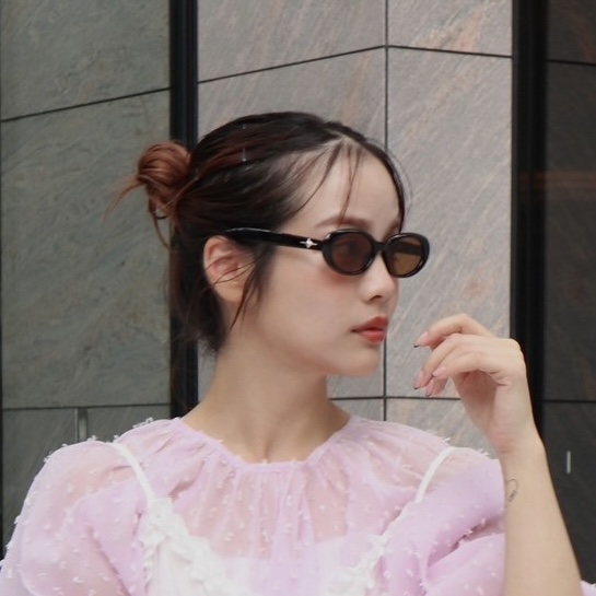 ルーナ オーバルカラーサングラス | ファッション通販サイト NUGU