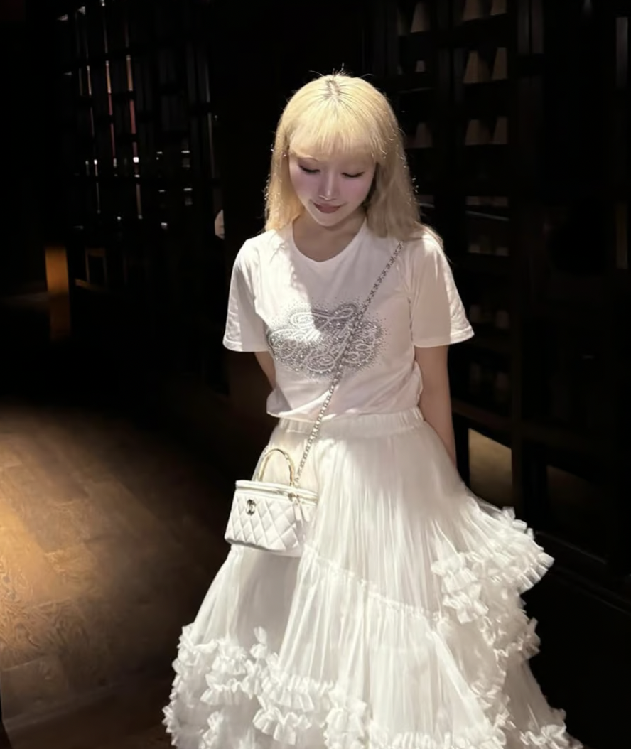 treat ürself Limited special T-shirts Treat Ürself rhinestone T-shirts | ファッション通販サイト NUGU