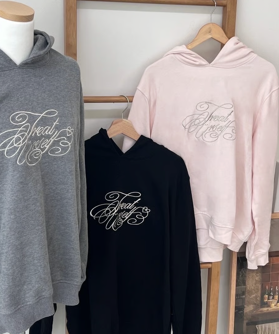Treat Ürself logo hoodie | ファッション通販サイト NUGU