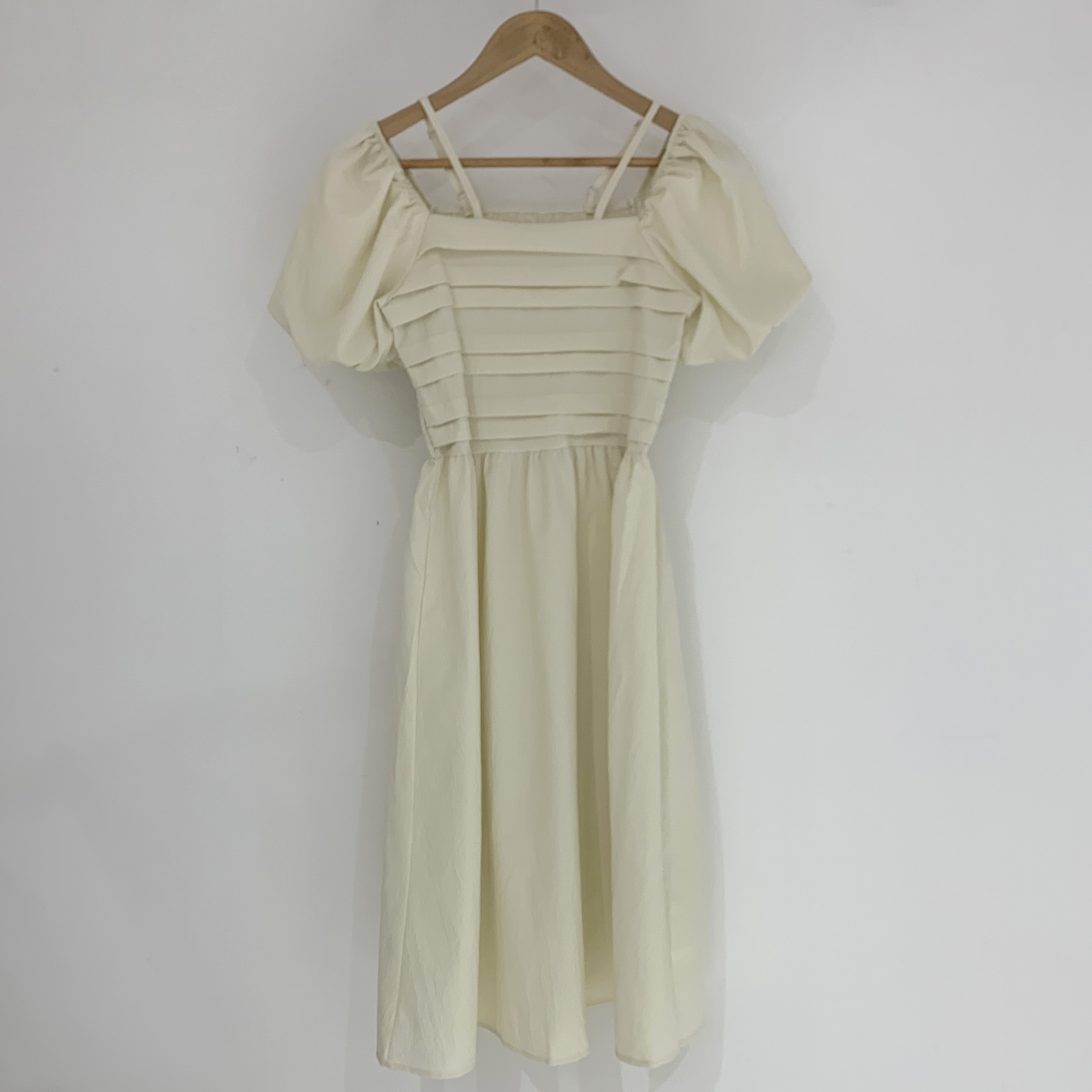 極美品♡ BEIGE, ベイジ DECADE ルイーザ ノースリーブワンピース 極美品♡ BEIGE, ベイジ DECADE ルイーザ ノースリーブ