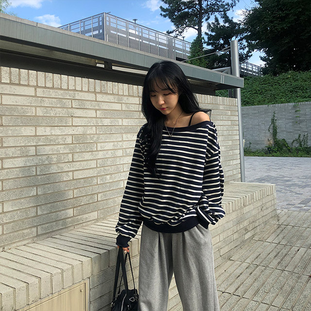 4color]ボートネックオフショルスウェット | ファッション通販サイト NUGU