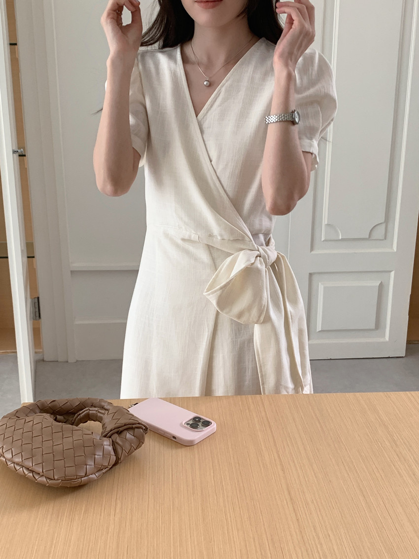 ホワイトラップワンピース | ファッション通販サイト NUGU