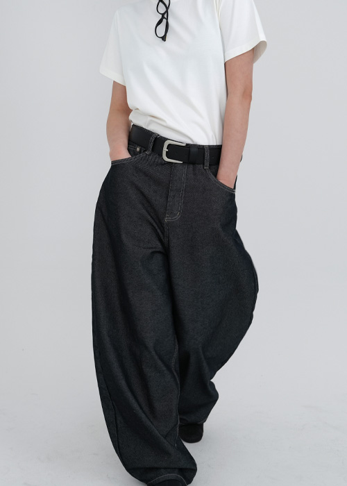 リジッドデニムバルーンパンツ