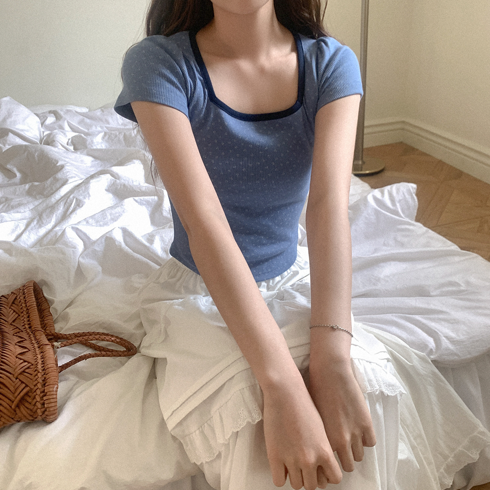 フラワースクエア半袖Tシャツ