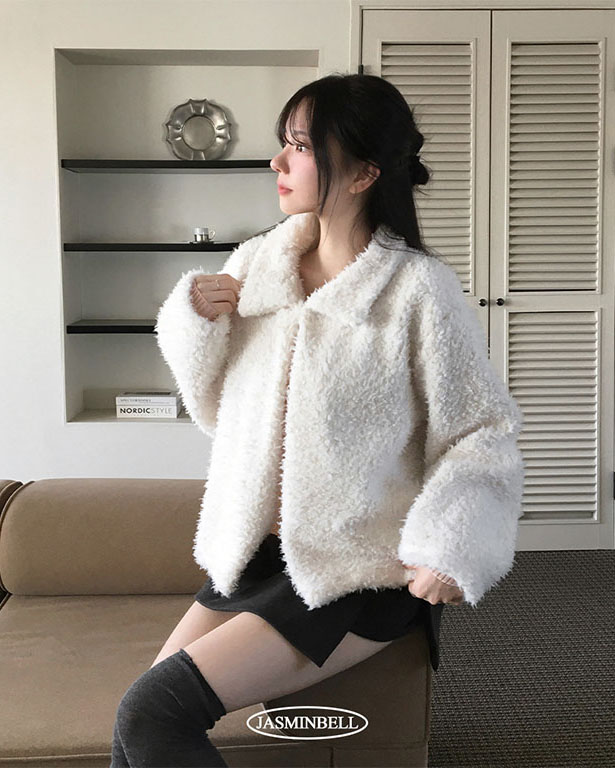 襟付きボアオーバーサイズジャケット