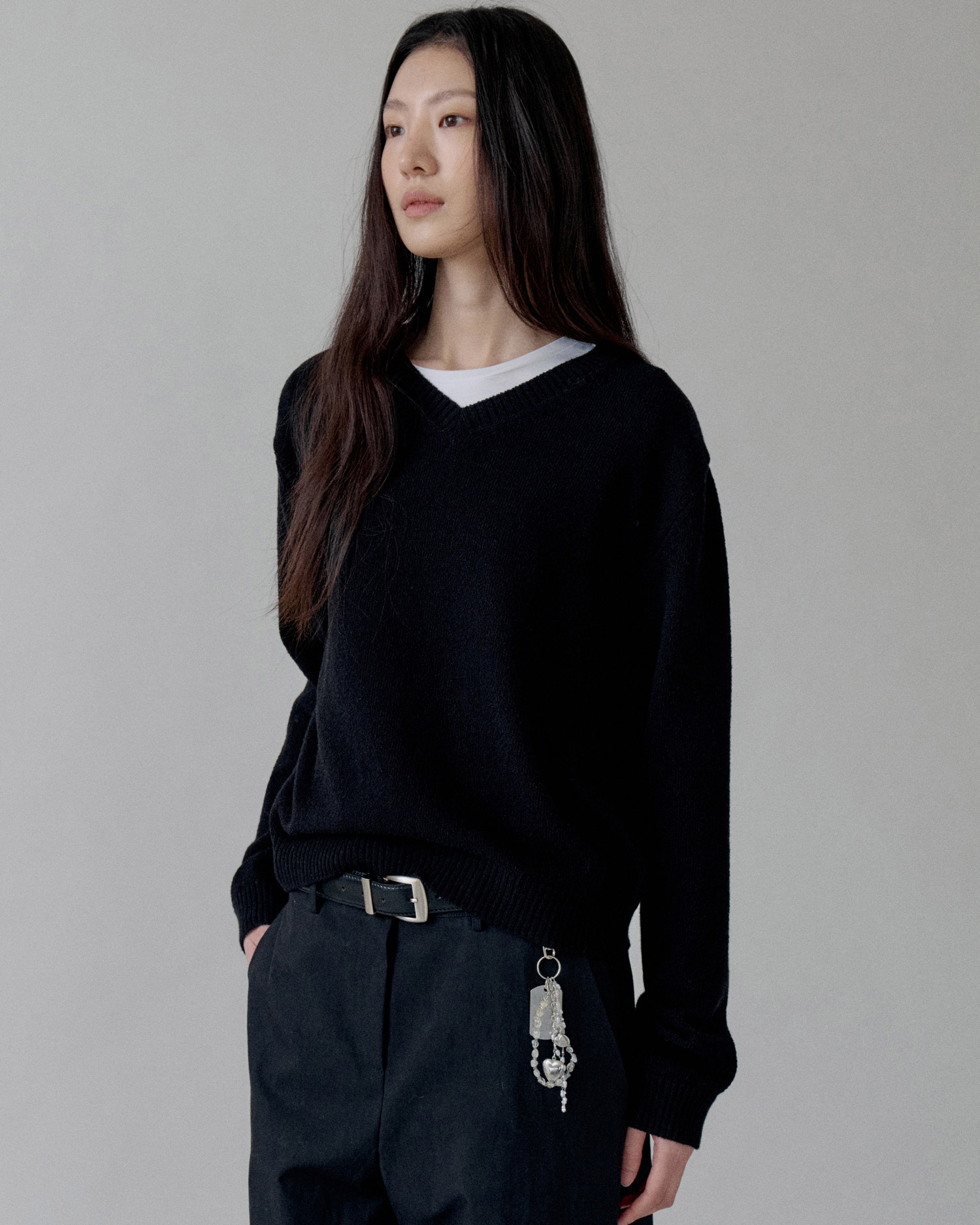 Spun Yarn Double V-Neck Knit_BLACK | ファッション通販サイト NUGU