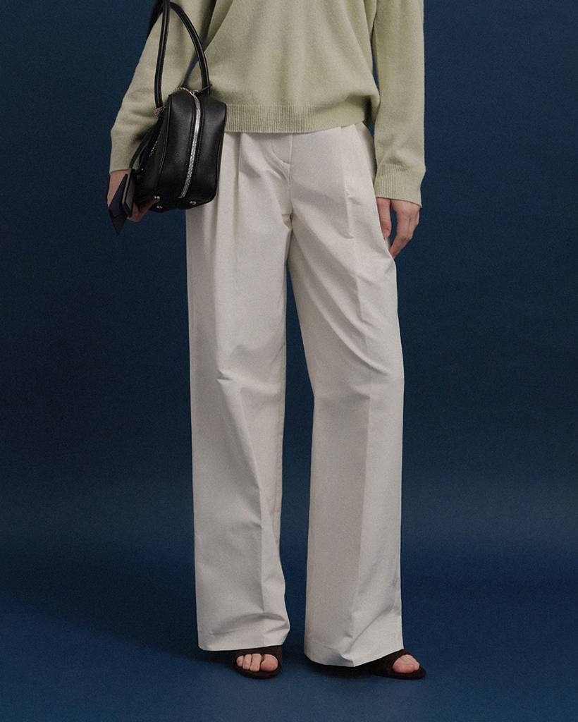 Sandy Cotton Two-Tuck Pants (Ivory)