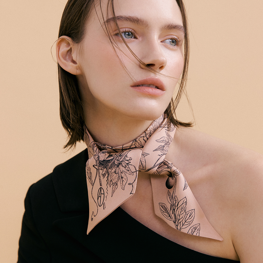Botanic Garden Long Twilly Silk Scarf - Rose | ファッション