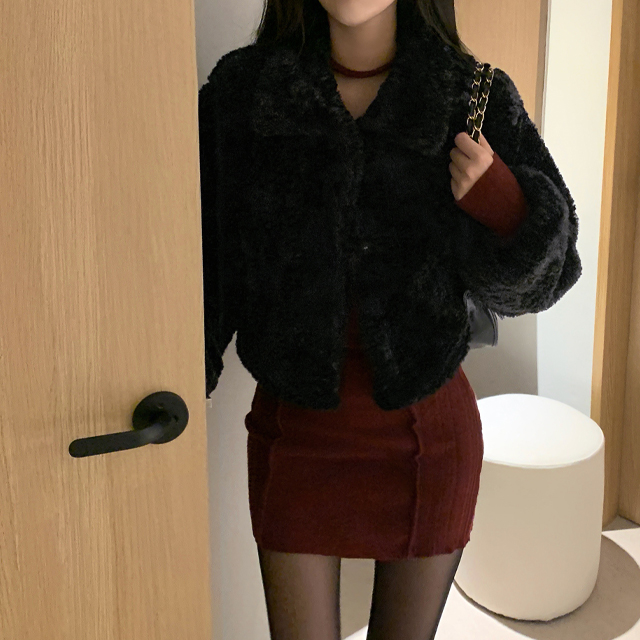 ルーズシルエットショート丈フェイクファージャケット | ファッション