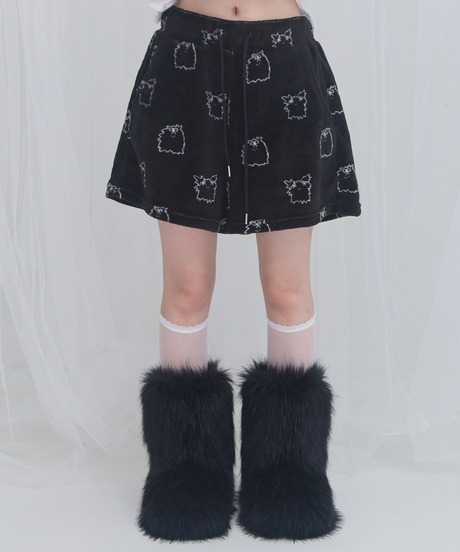 [FANCY X DUSTY] Zzz DUSTY SALON PAJAMA SHORT PANTS (BLACK) F25NM1017