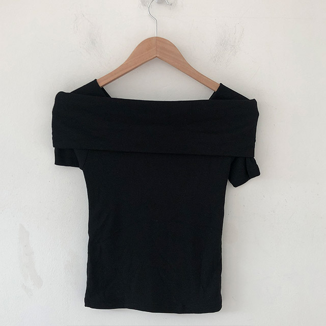 オフショル半袖Tシャツ | ファッション通販サイト NUGU
