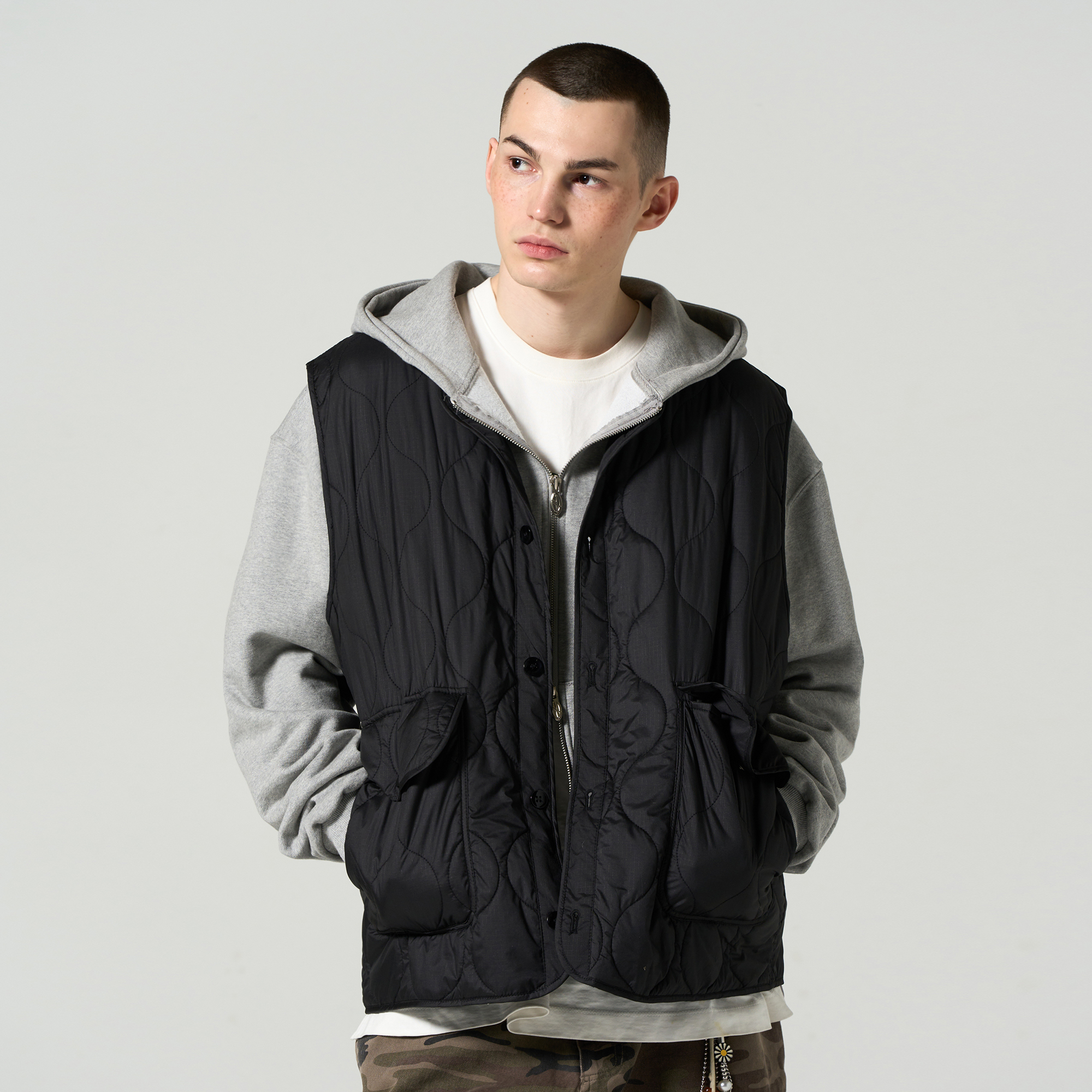 LIGHTWEIGHT QUILTED JUMPER - BLACK