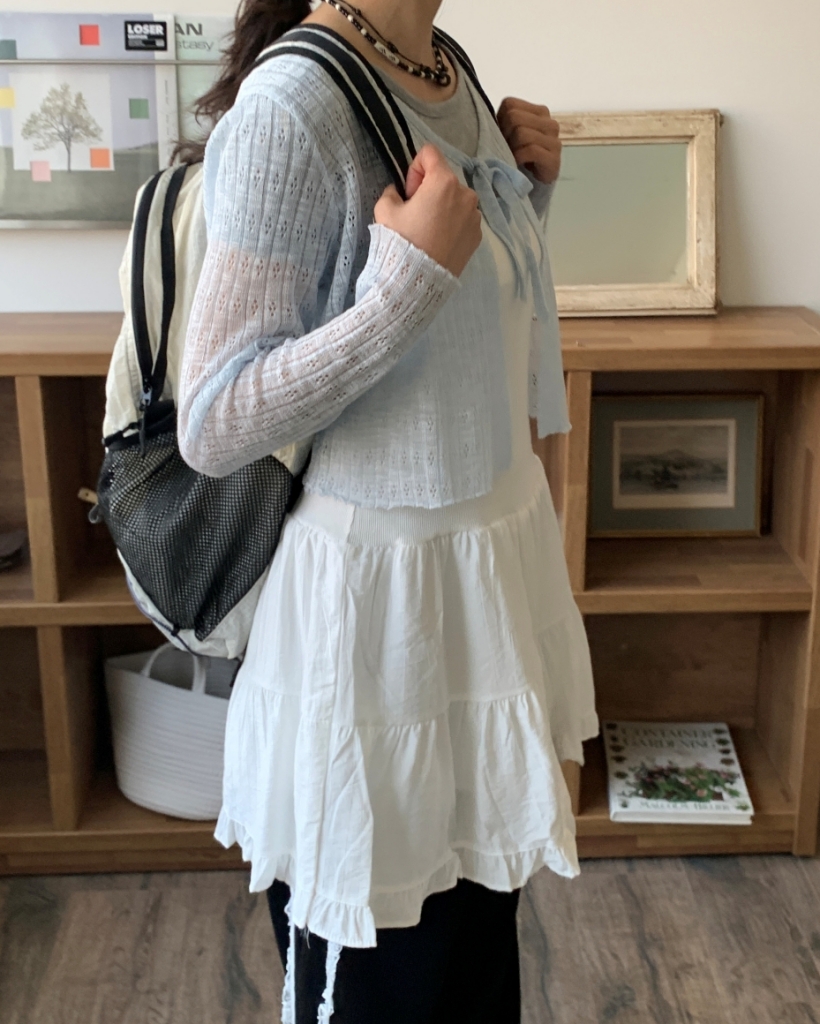 リボンページ USAGI ONLINE限定】リボンビジューロゴ刺繍ニットトップス