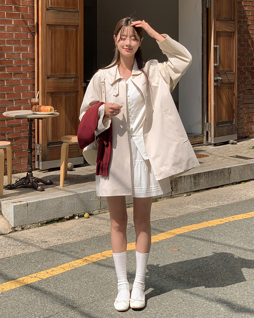 ベルト付きハーフトレンチコート