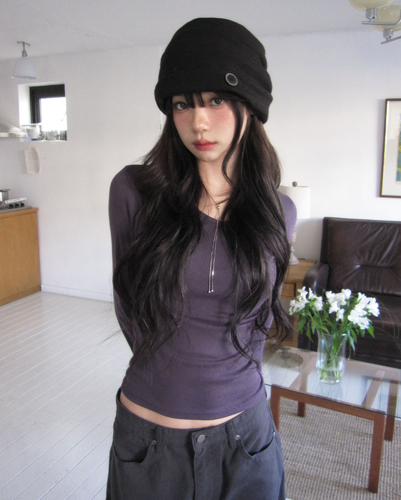 VネックシャーリングスリムフィットTシャツ