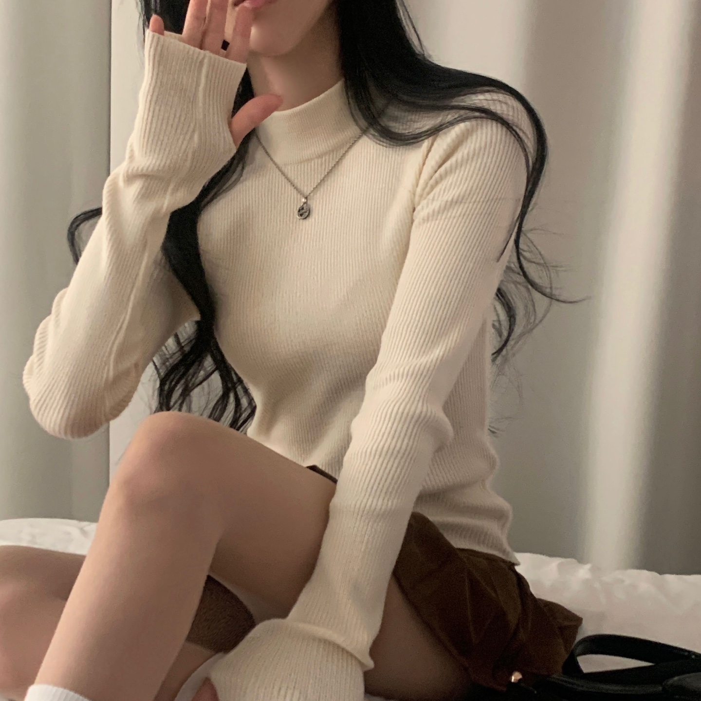 ハーフネック リブ スリム フィンガーホール ニット