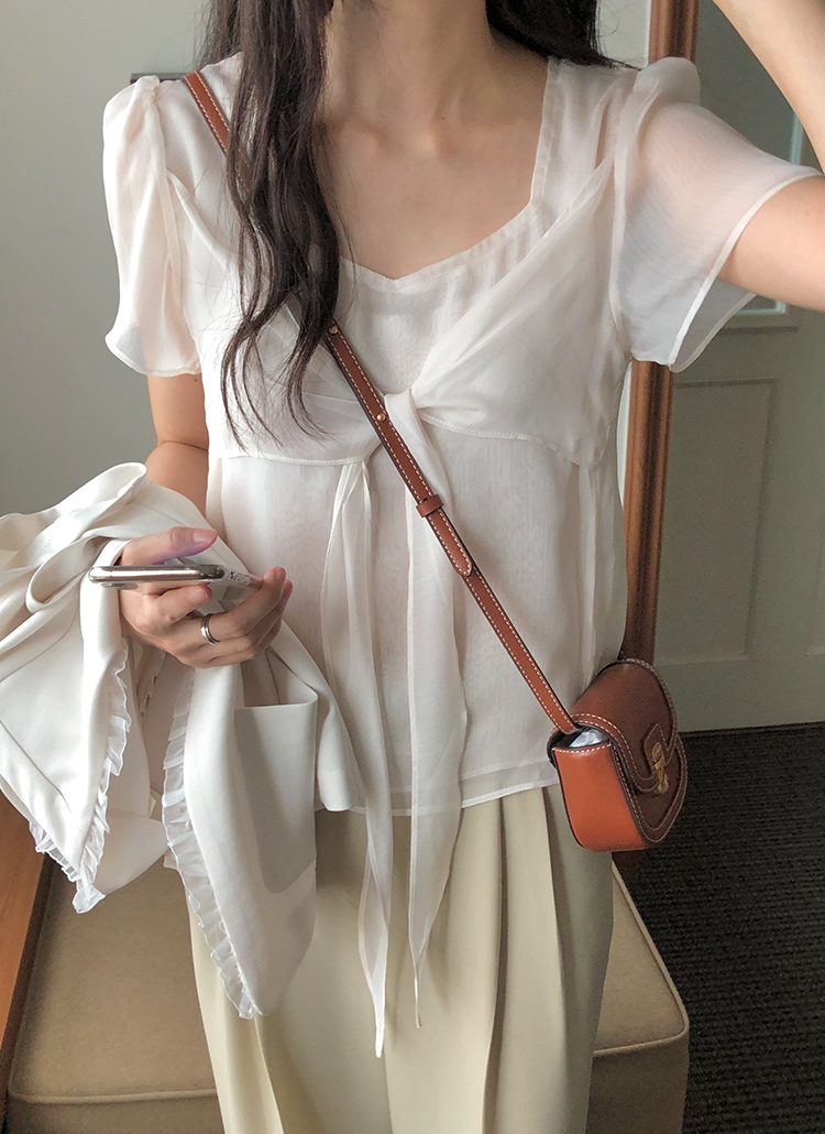 ラブリータイブラウス