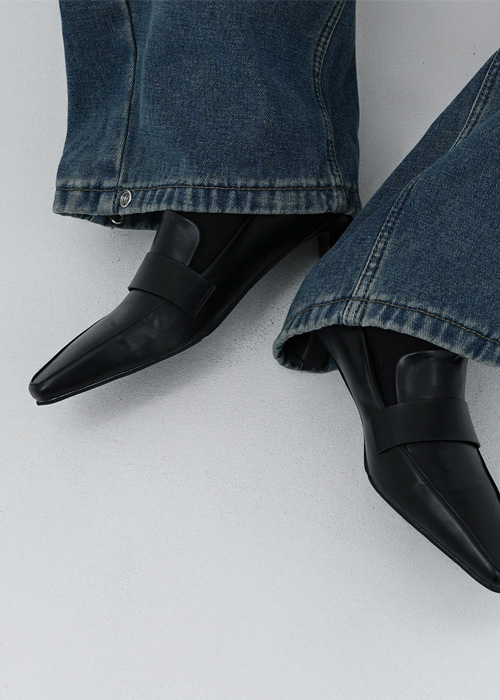 ヒールローファーパンプス