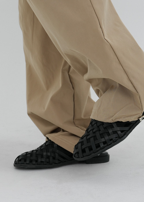 ストラップサンダル