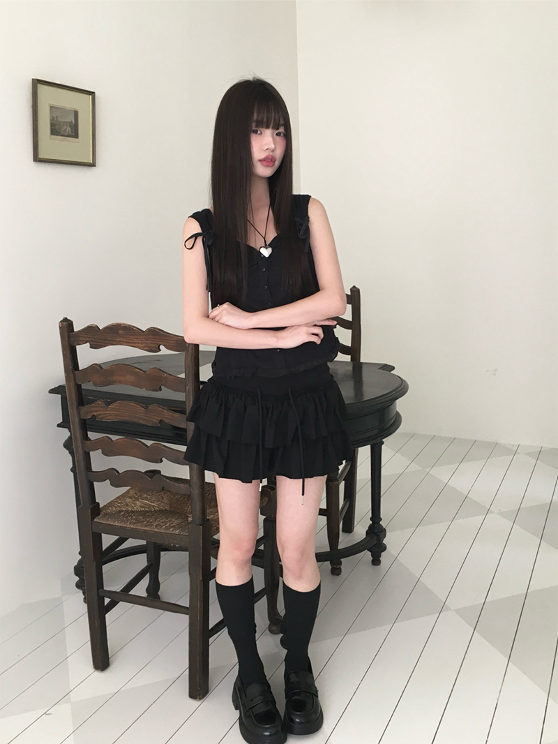 ストラップフラワーリボン柄フレンチスリーブブラウス