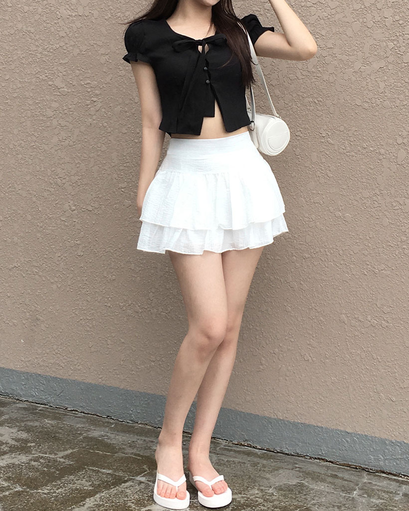 【関税込み】LISA YANG オフホワイト The Noa ミニスカート LISA YANGのオフホワイト The Noa ミニスカートがセール中