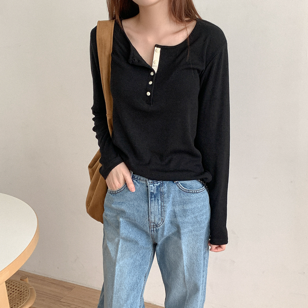 ボタン長袖Ｔシャツ