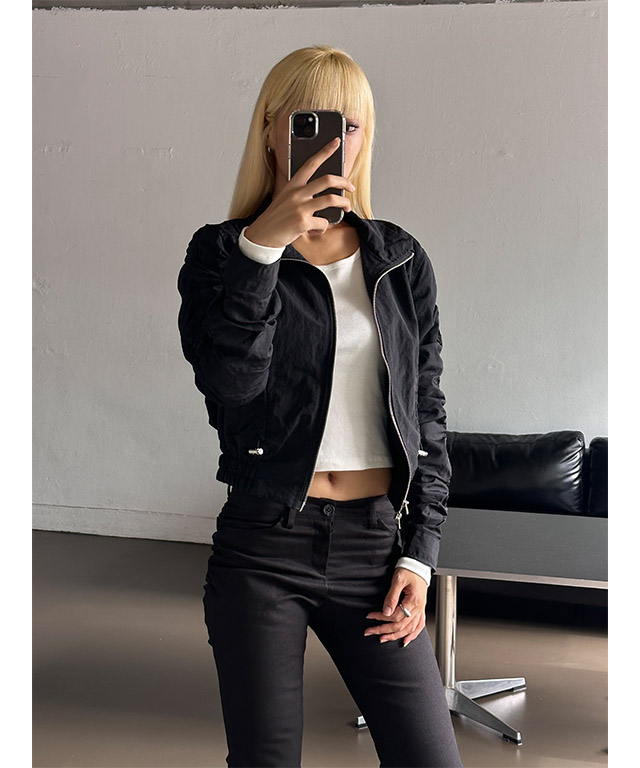 2color] Shirring crop wind breaker | ファッション通販サイト NUGU