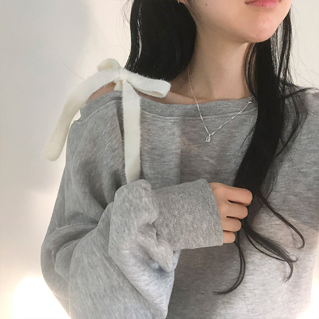 ILLIGO グレーワンショルダースウェット