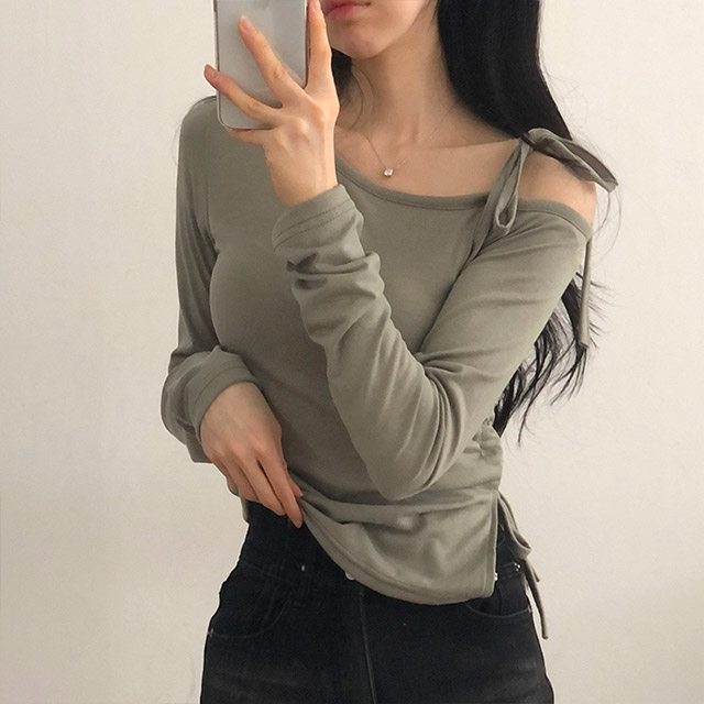 シャーリングリボンワンオフショルTシャツ | ファッション通販サイト NUGU