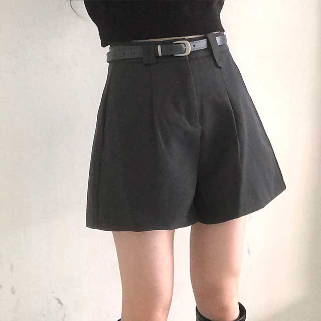 3color/ベルトセット]タック入りスラックスショートパンツ